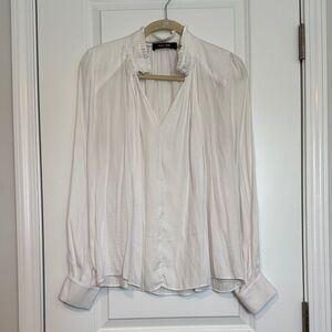 DO+BE Classic White Blouse